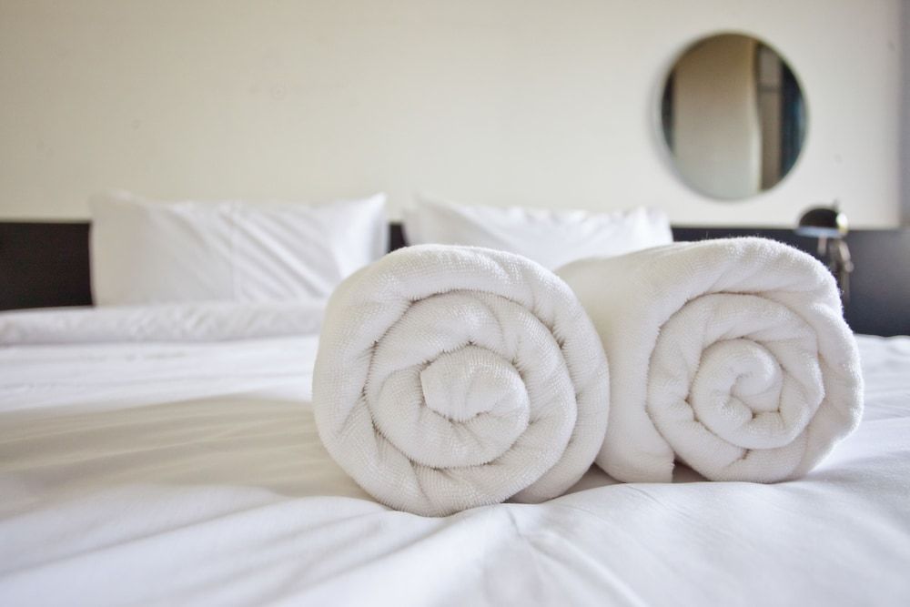 BED Phrasingh Hotel - Adults Only Standard Triple Room (Adult Only) 2