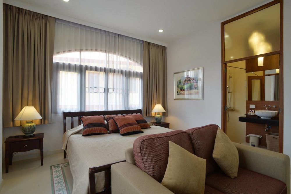 Deluxe Suite
