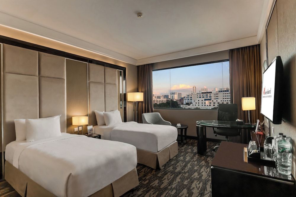 undefined Swiss-Belhotel Harbour Bay 4