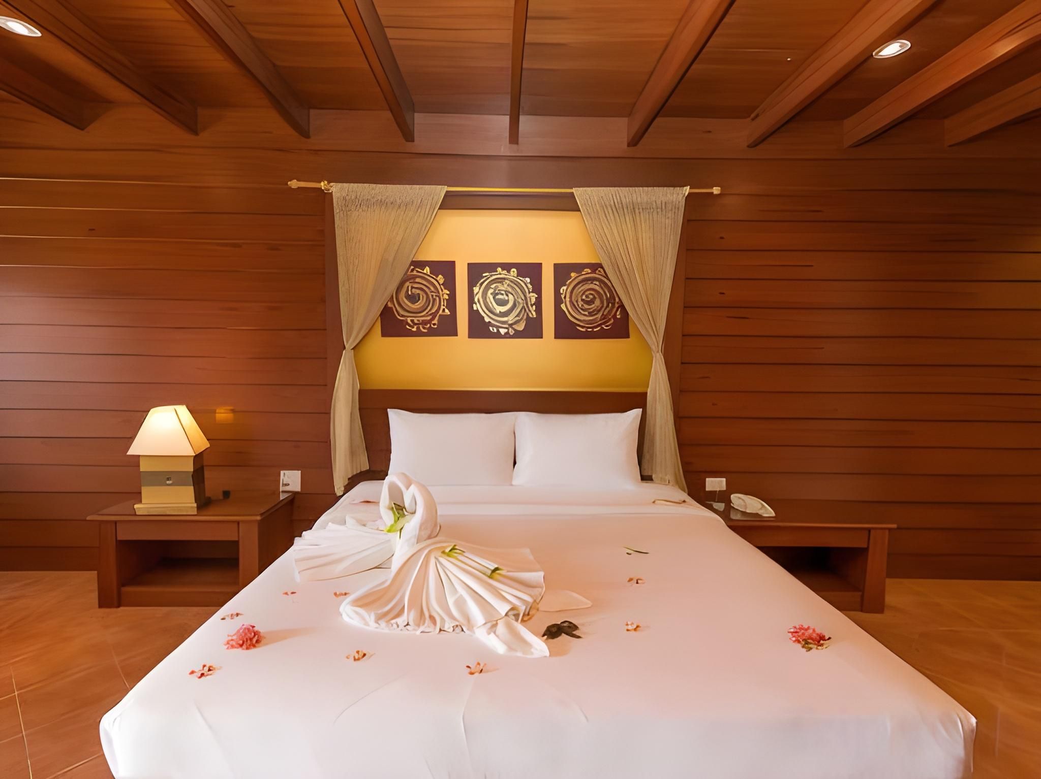 Grand Superior Room