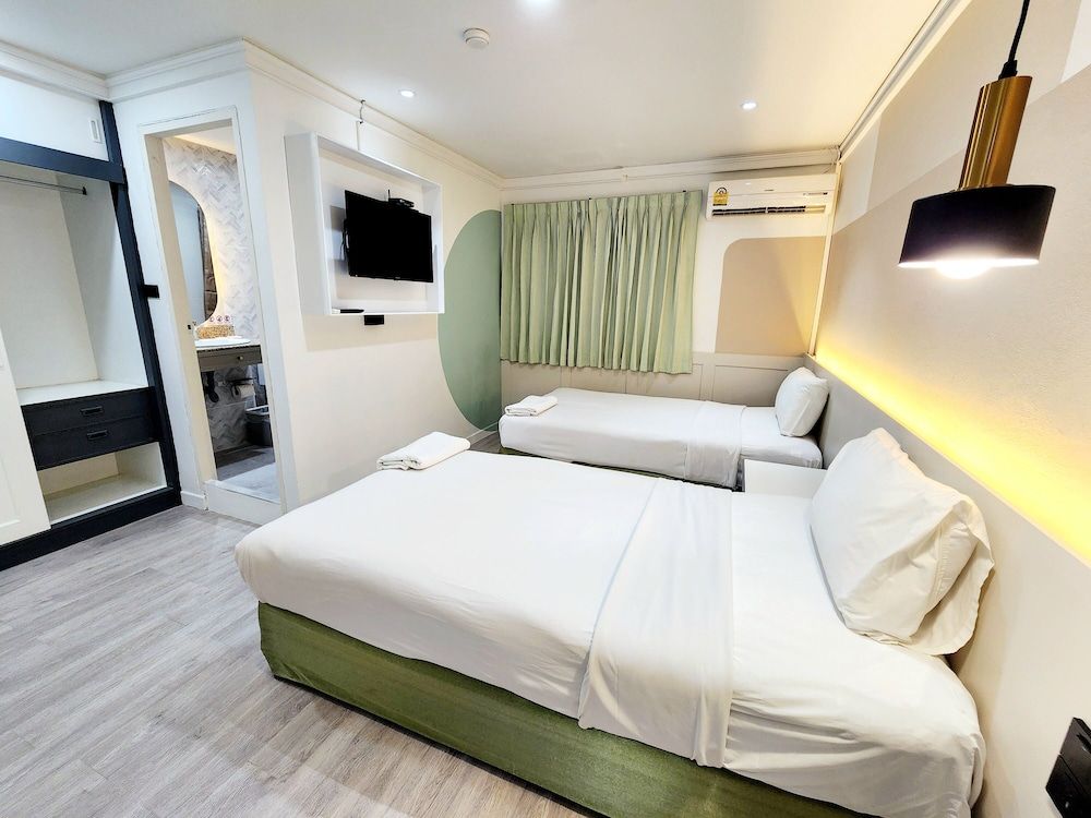Superior Twin Room