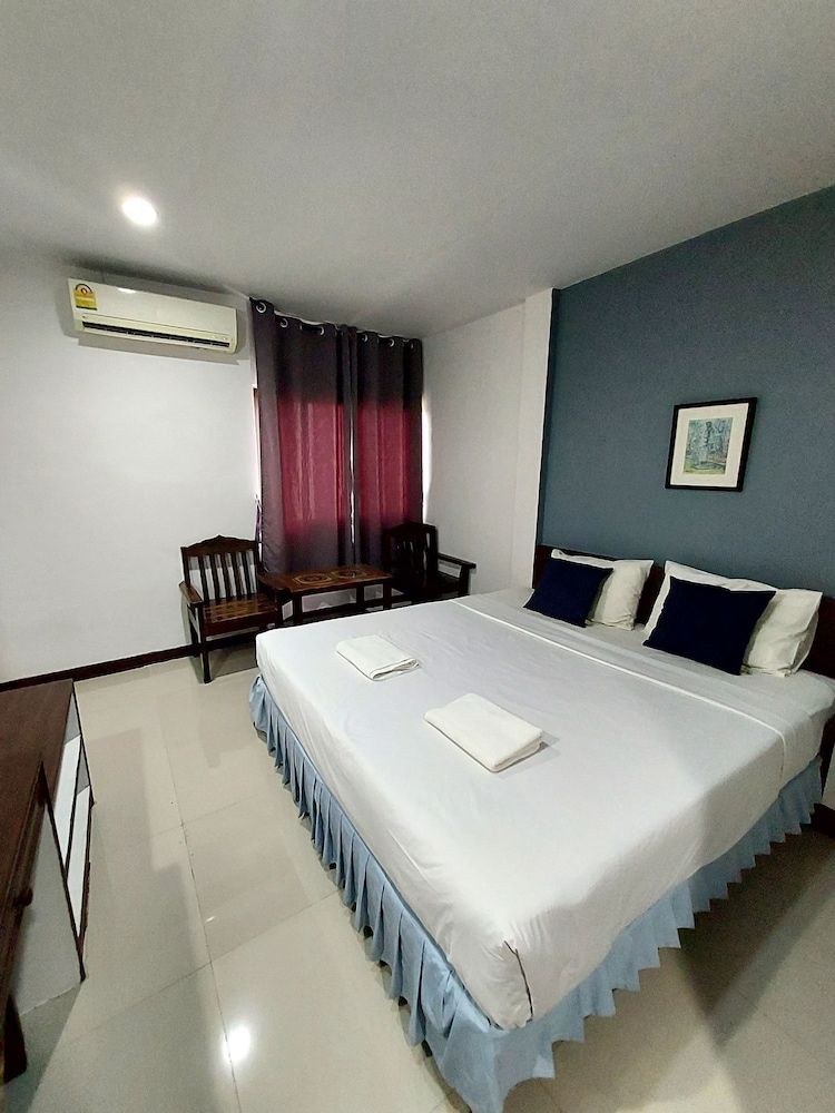 Traveller Inn Hotel Deluxe Double or Twin Room 4