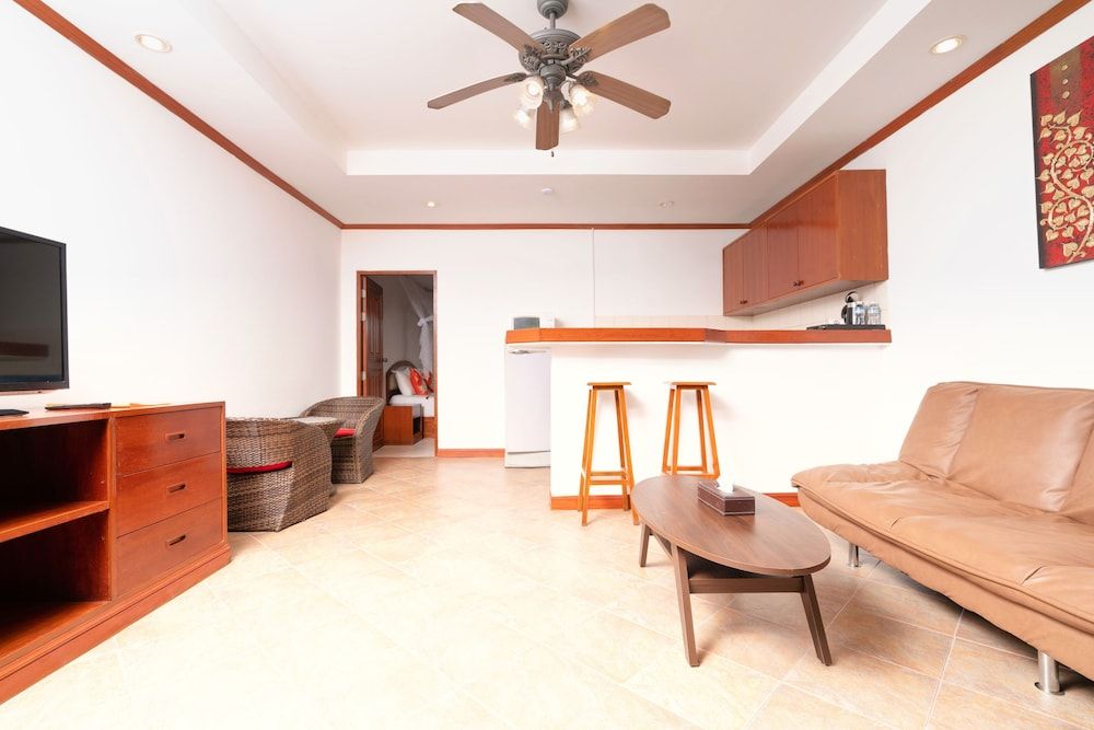 Sai Rougn Residence Junior Suite, 1 Bedroom, Pool Access, Garden Area 5