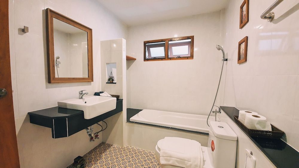 Buri Gallery House & Resort Buri Suite Room 6