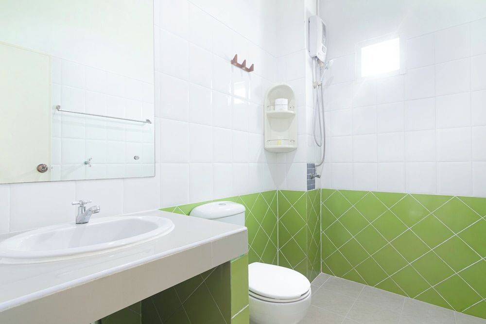 Kamala Beach Residence Standard Double Room 10