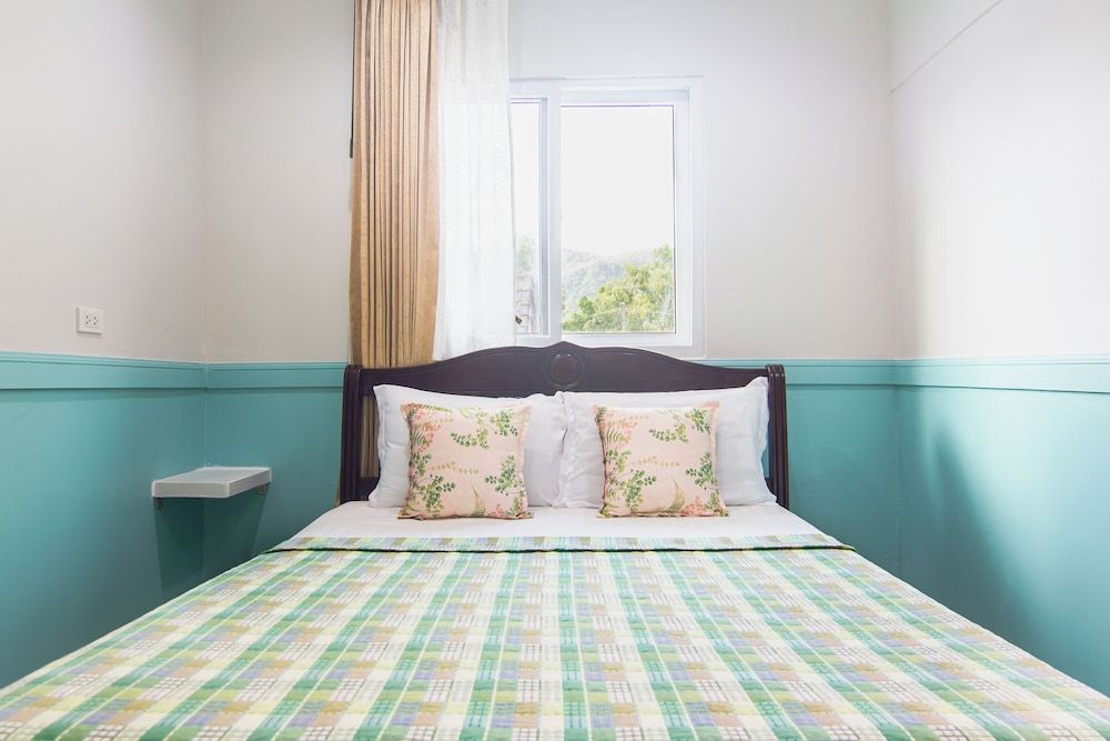 Kamala Beach Residence Standard Double Room 2