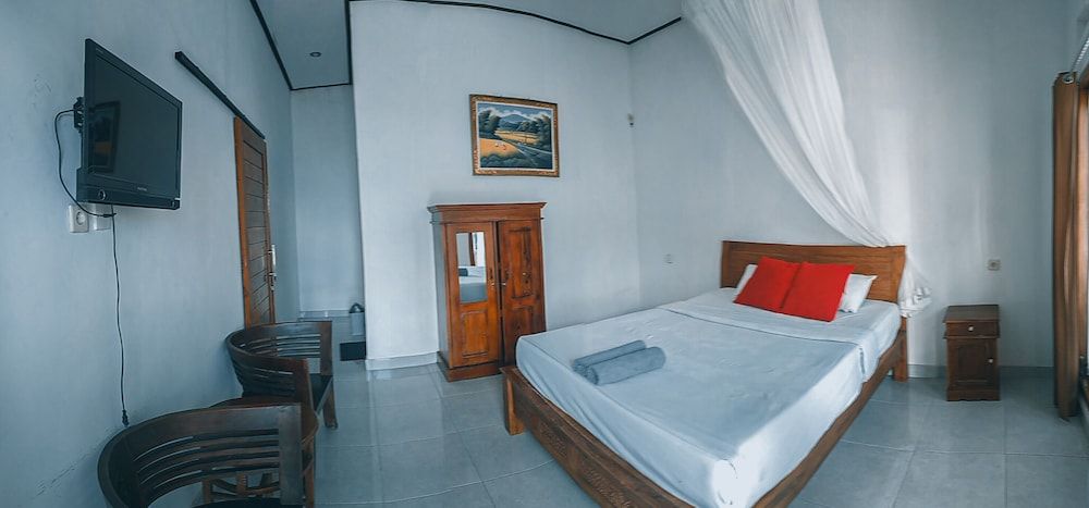 Deluxe Double Room, 1 Queen Bed, Partial Lake View