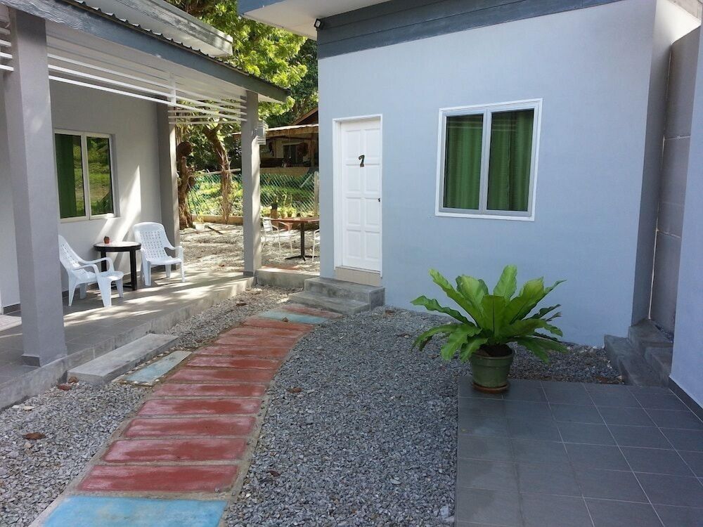 undefined Cactus Inn 6