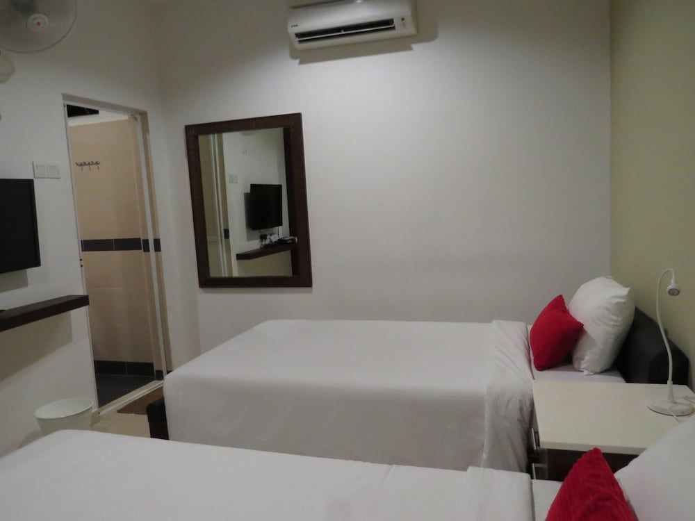 Cactus Inn Standard Room 2