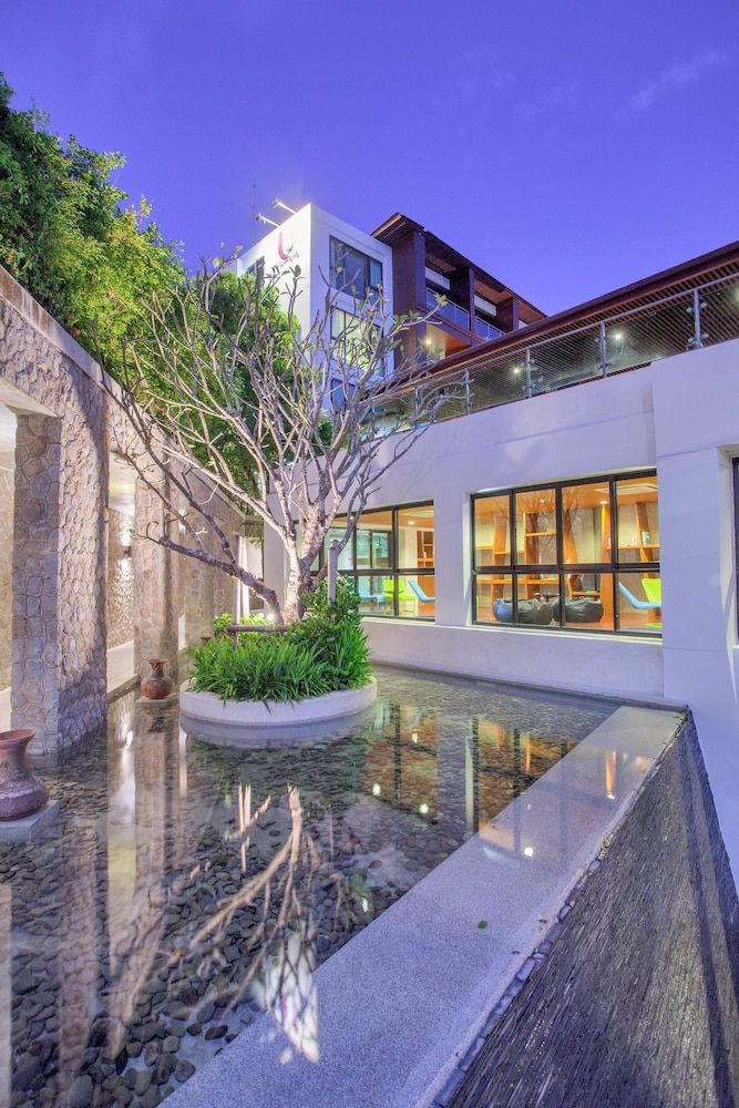 undefined Zenmaya Oceanfront Phuket, Trademark Collection by Wyndham 2