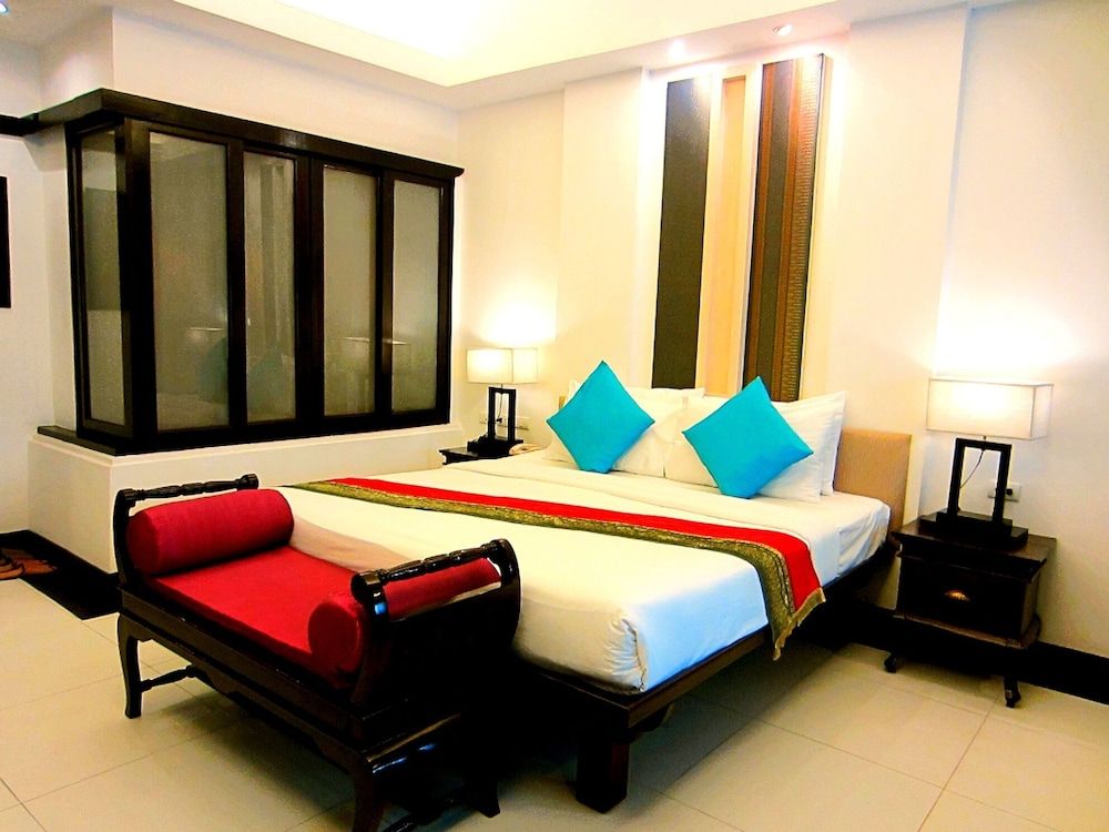 Deluxe King High Floor
