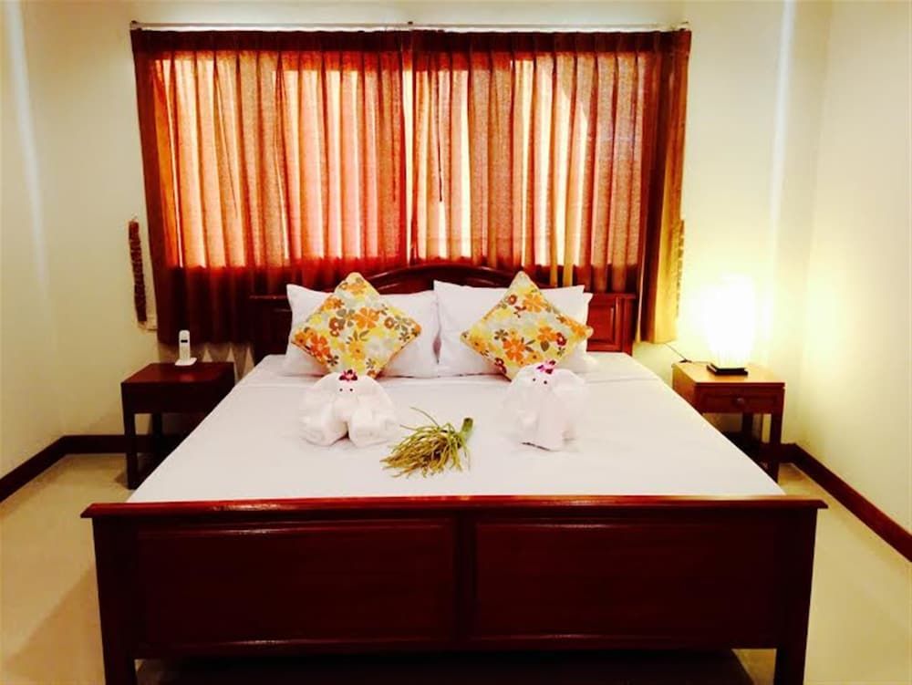 Siray House Executive Suite 6