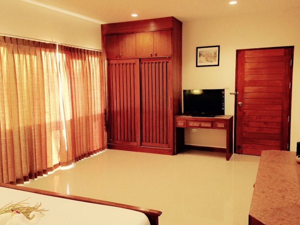 Siray House Executive Suite 16