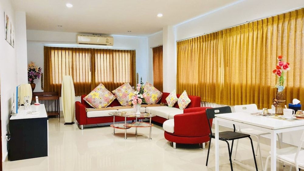 Siray House Executive Suite 19