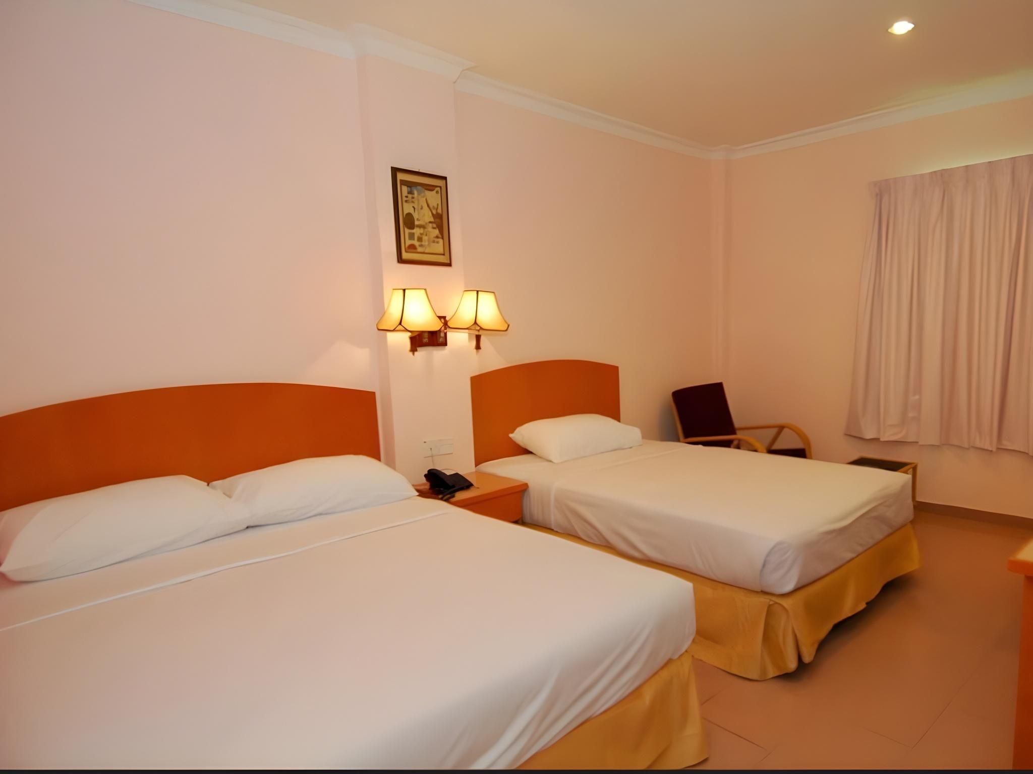 Hotel City Star Triple Private Bathroom