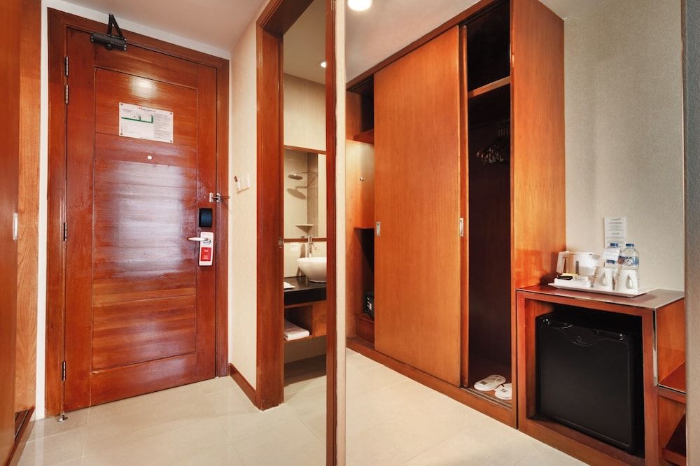 Swiss Belinn SKA Pekanbaru Grand Deluxe Queen Room 9