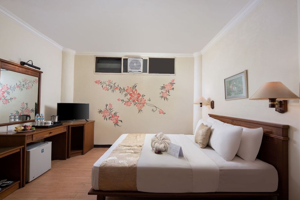 Royal Hotel and Convention Tretes Standard Room