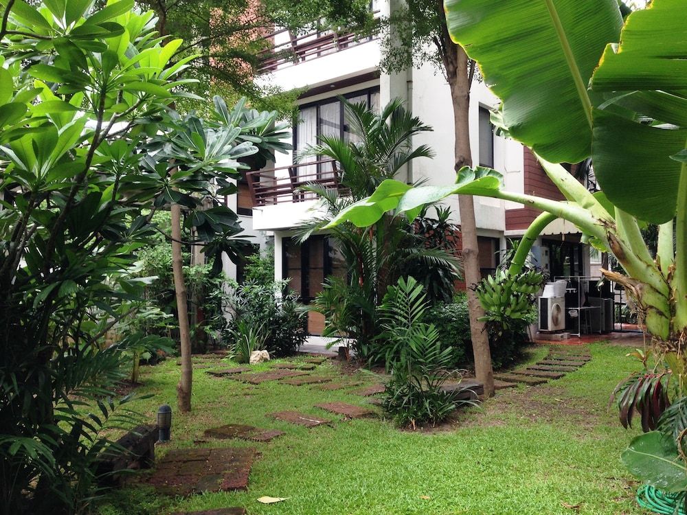 undefined PT Court 5