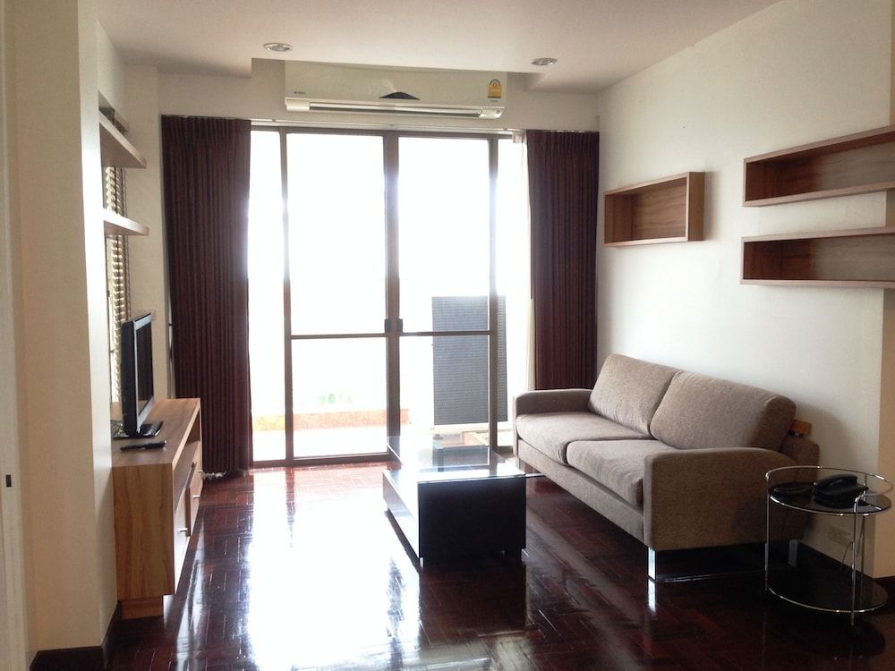 PT Court Apartment, 2 Bedrooms 7