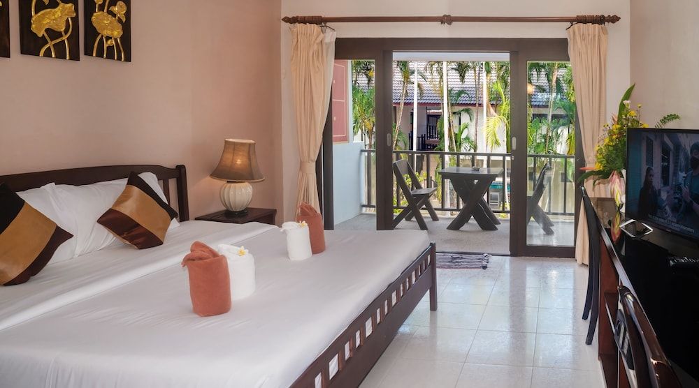 The Florist Resort Deluxe Room Pool View