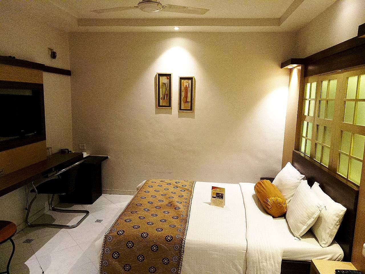 Royal Room