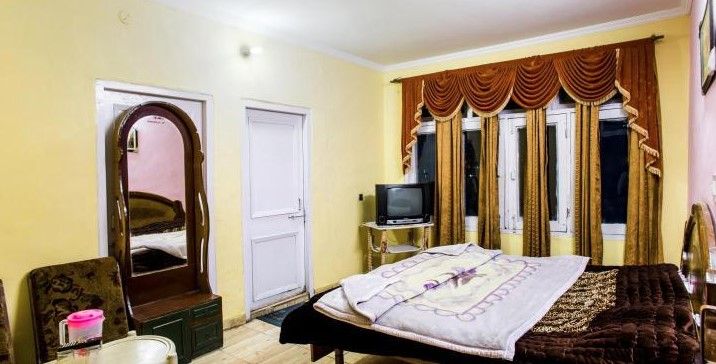 undefined Hotel Samrat 2