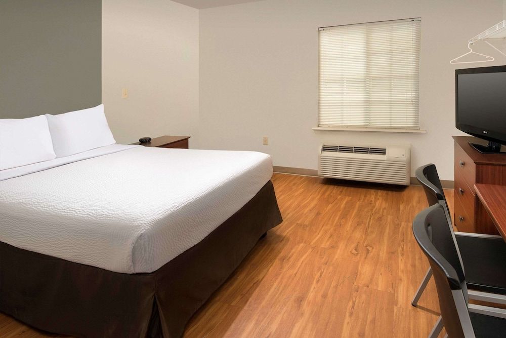 Suite, 1 Queen Bed, Accessible, Non Smoking