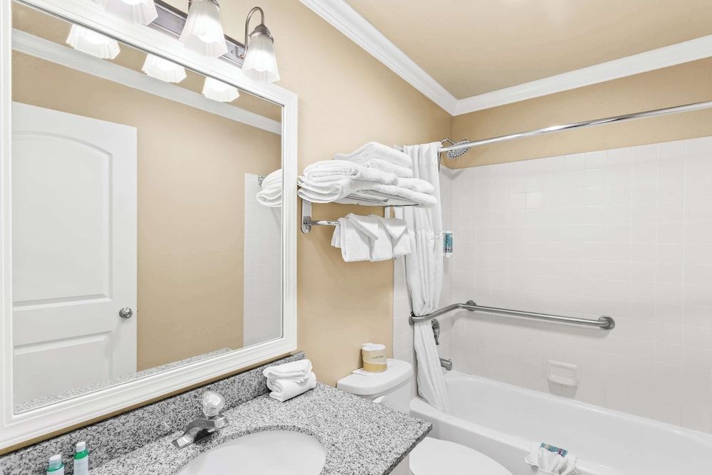 Best Western Miner's Inn Suite, Multiple Beds, Non Smoking, Kitchenette (with Sofabed) 2