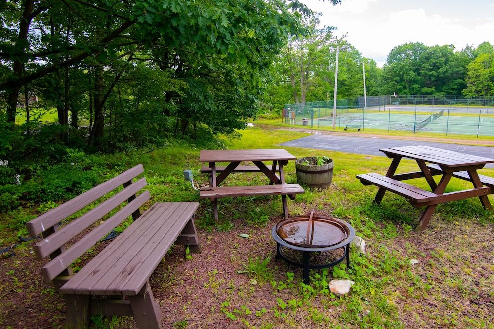 Mountain Laurel Resort