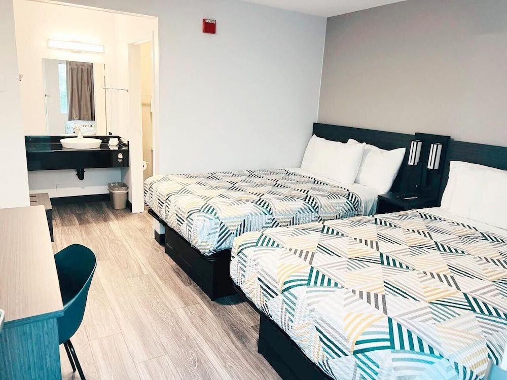 Standard Room, 2 Queen Beds, Accessible, Non Smoking