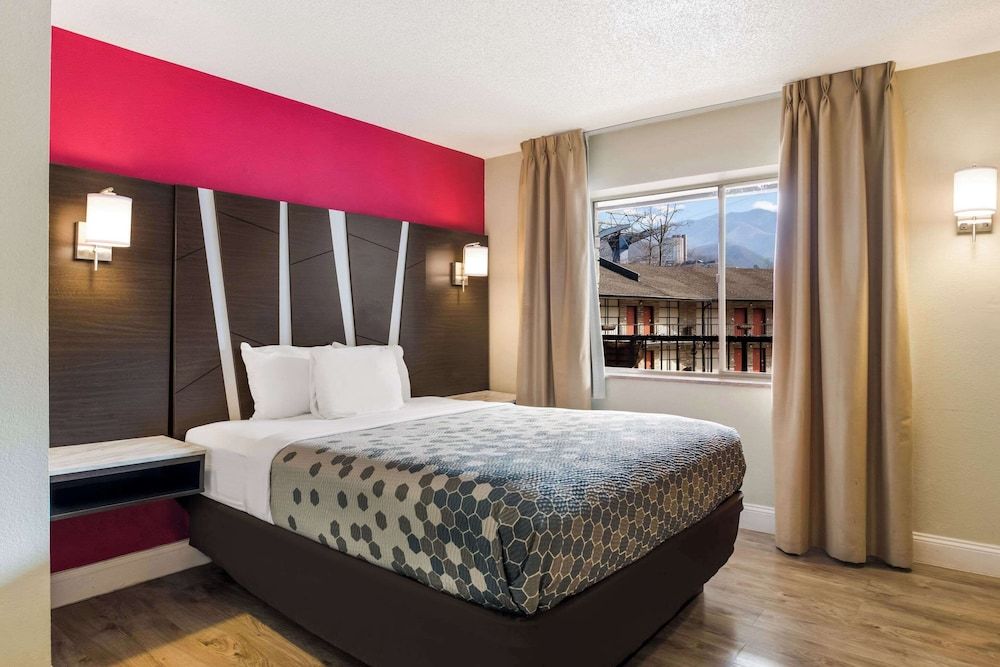 Standard Room, 1 Queen Bed, Non Smoking