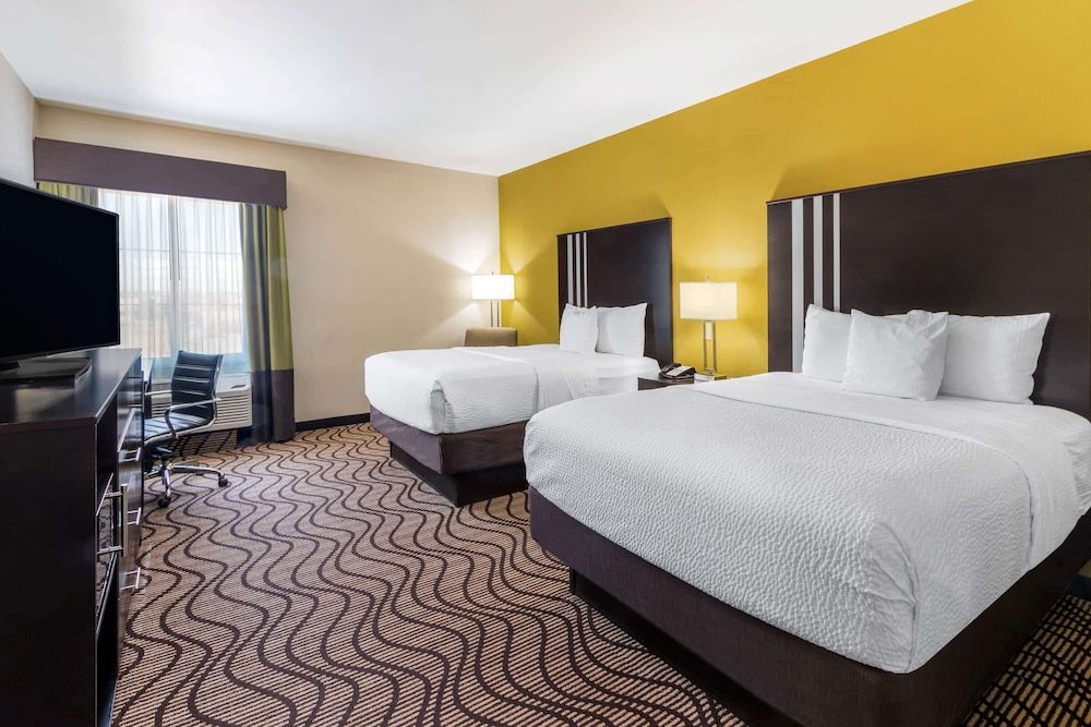 Room, 2 Queen Beds, Accessible, Non Smoking (Mobility Accessible)