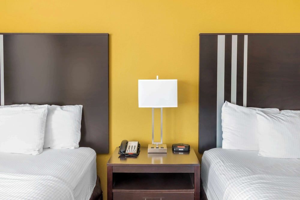 Room, 2 Queen Beds, Accessible, Non Smoking (Mobility Accessible)