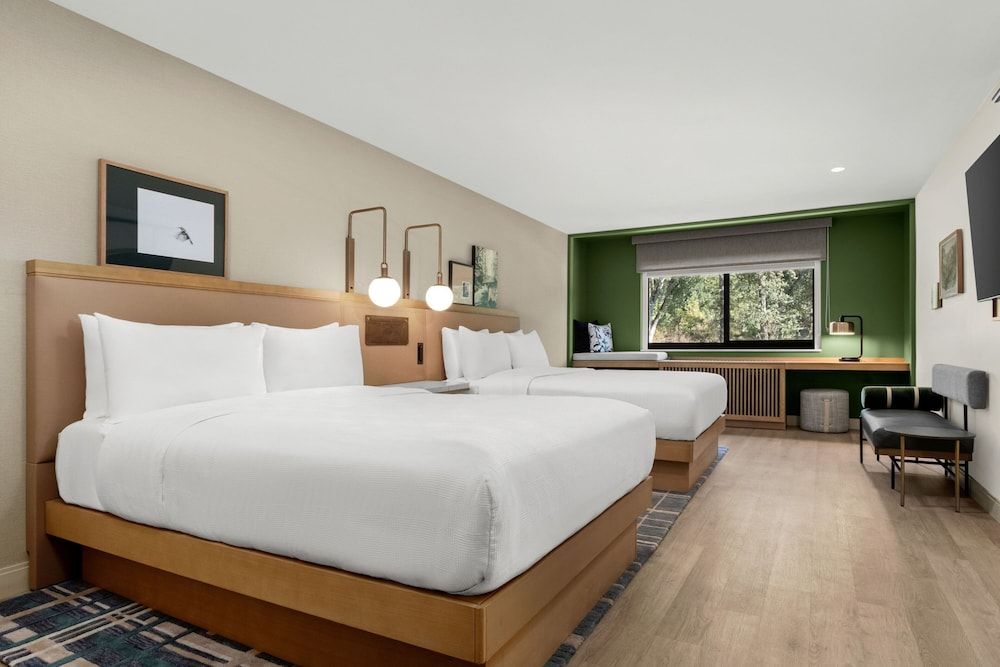 The Inelle, Oakhurst Yosemite, a Tribute Portfolio Hotel