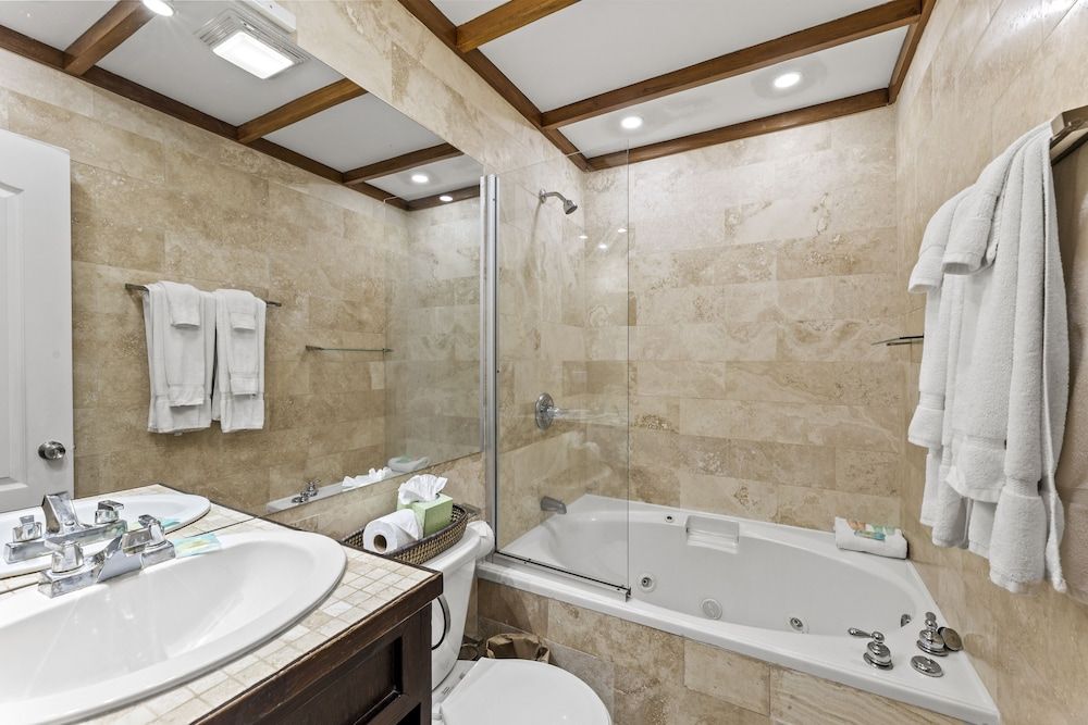 Umaya Resort & Adventures Two Bedroom Premier Lagoon Bay View 7