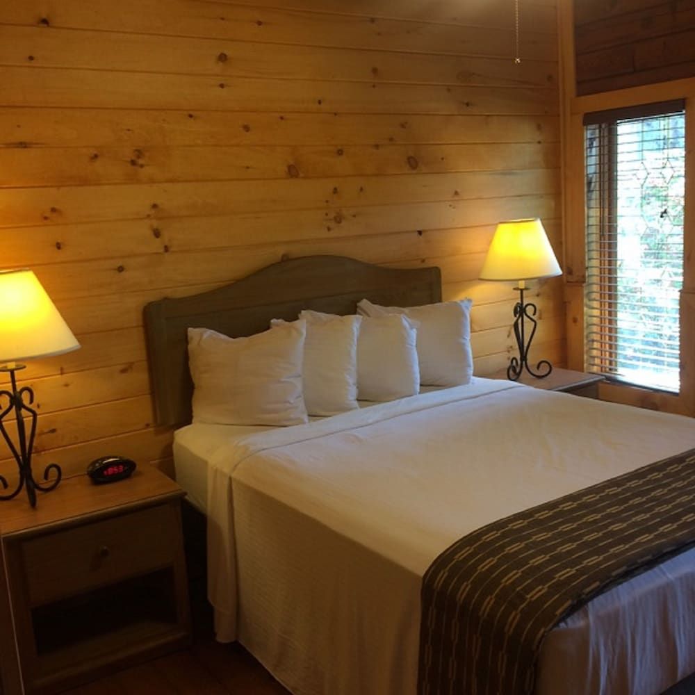 3 Bedroom Cabin