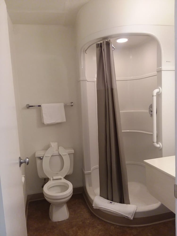 Motel 6 Grand Junction, CO Standard Room, 2 Double Beds, Non Smoking 6