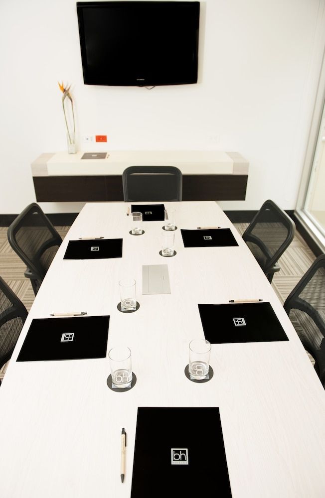 undefined Hotel Bh Bicentenario 8