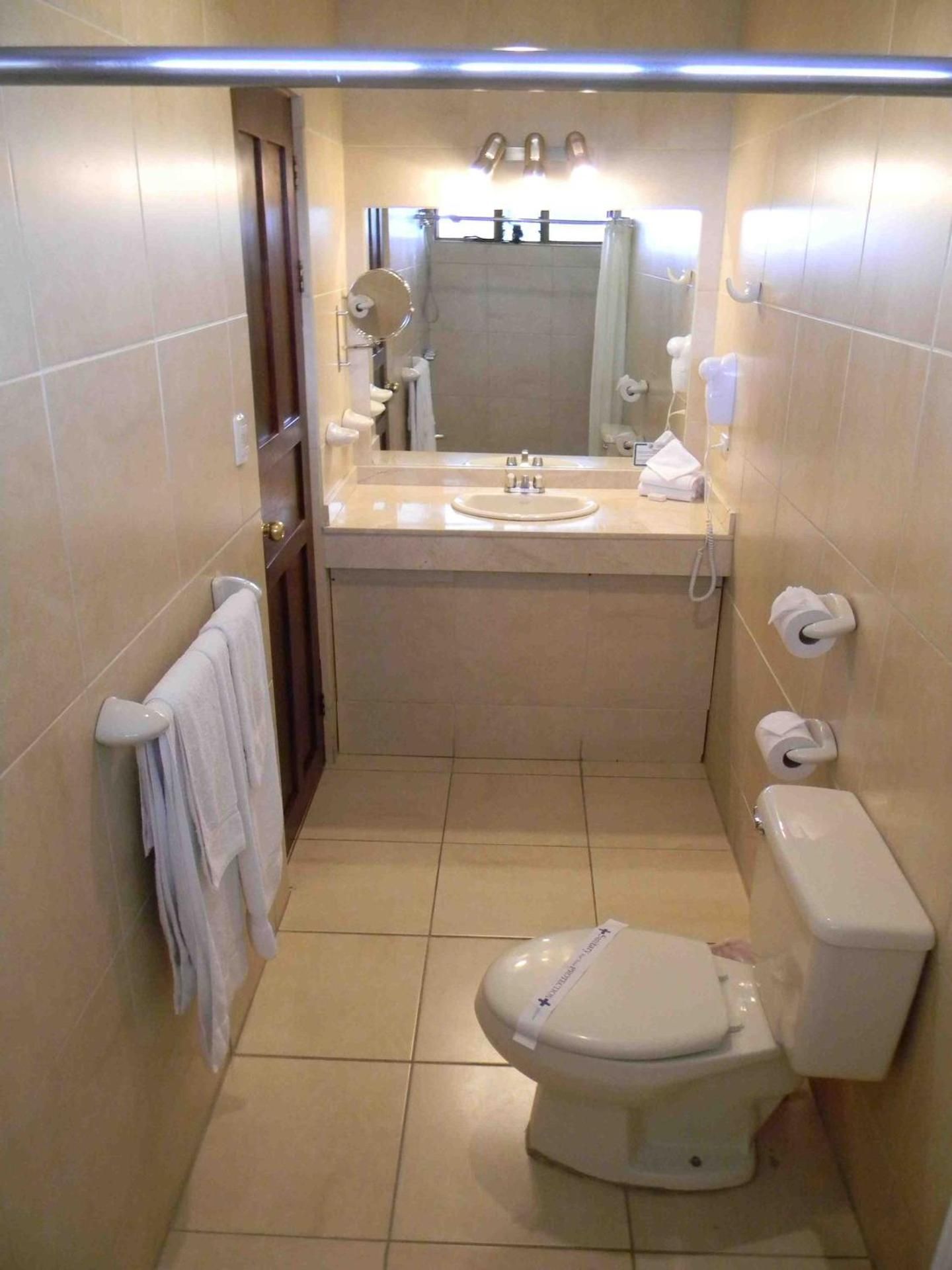 Hotel Residence Inn Suites Cristina Executive Suite 8