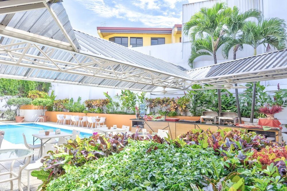 Hotel Residence Inn Suites Cristina