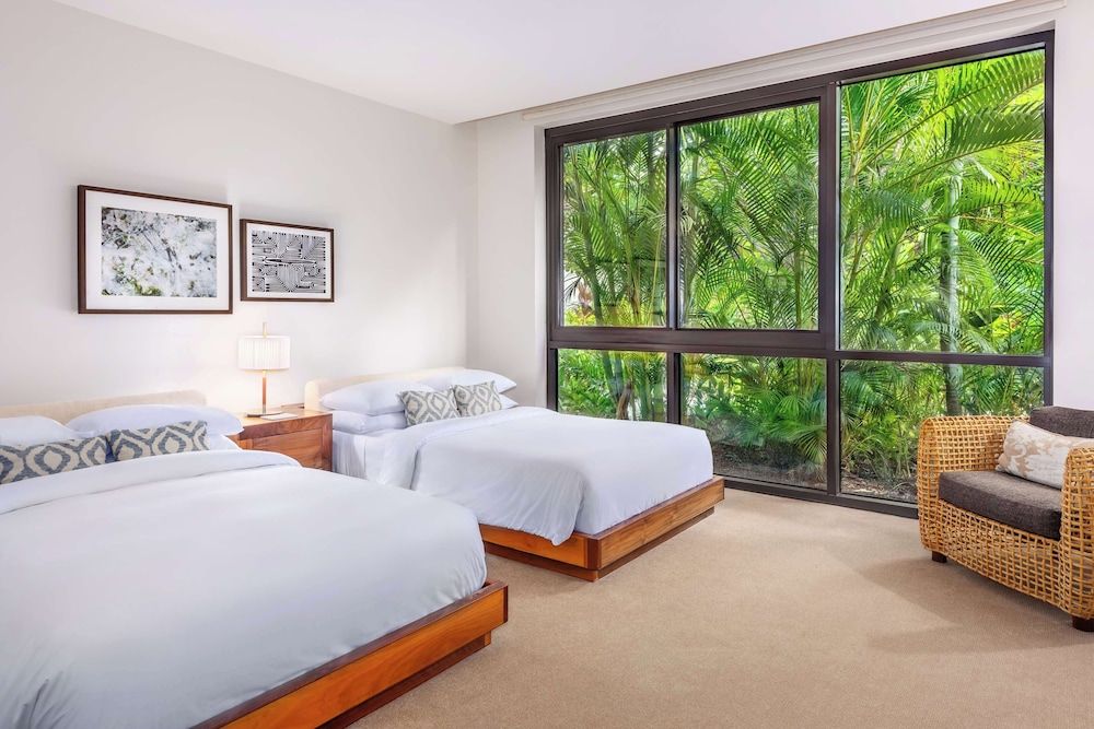 3 Bedroom Villa, Oceanfront (2 King and 2 Queen Bed)