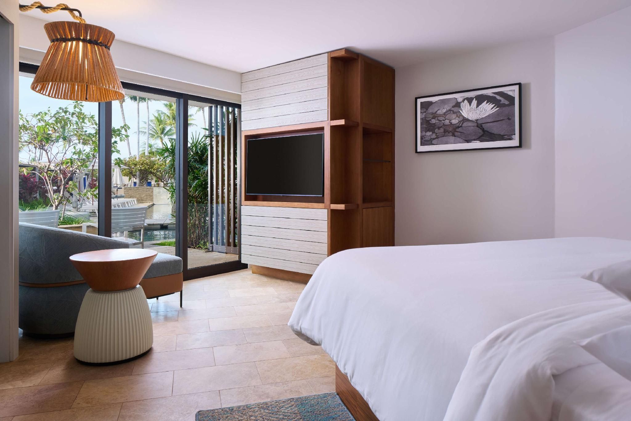 Pool Side Suite