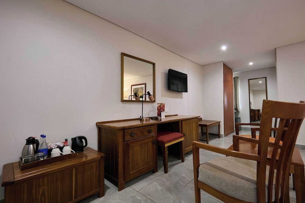 Cresta Jwaneng Standard Room, 1 Double Bed, Garden View (Standard Double Room) 33