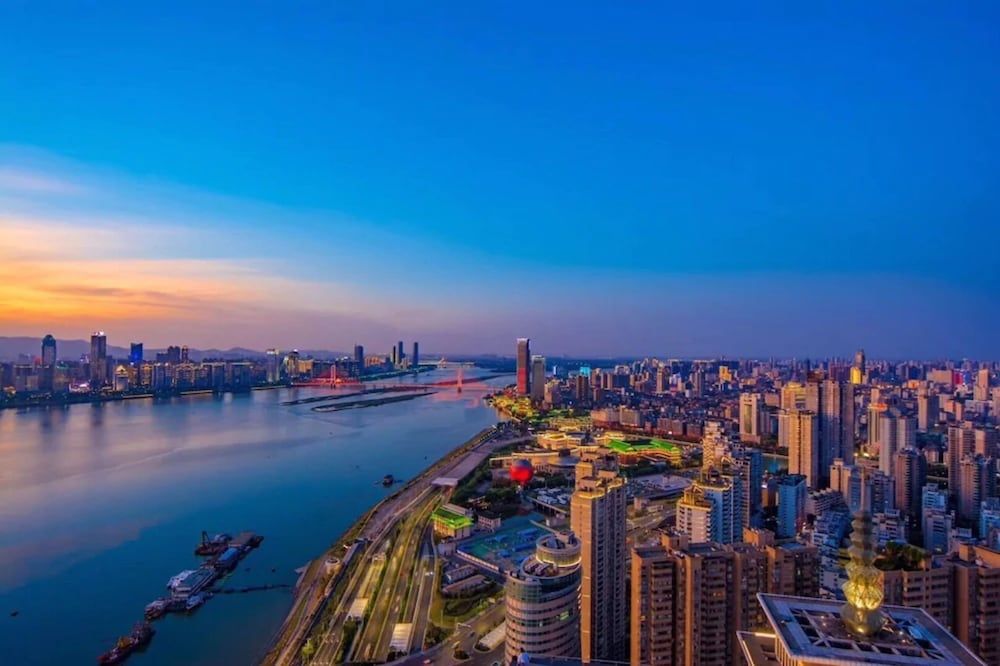 Swiss Grand Nanchang Empress River View Twin Bed Room 3