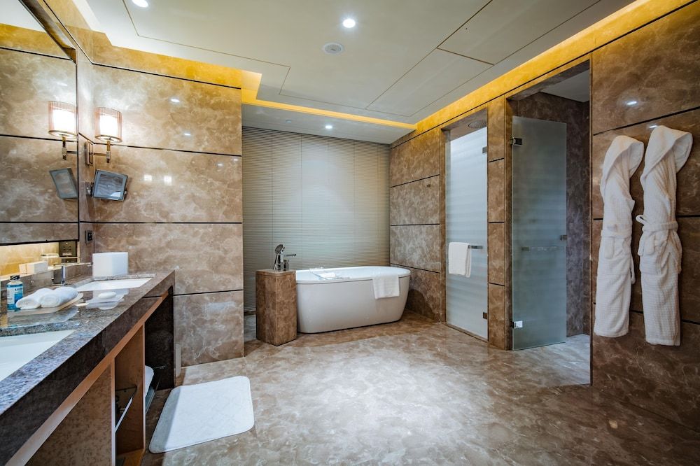 Deluxe Suite with two double beds