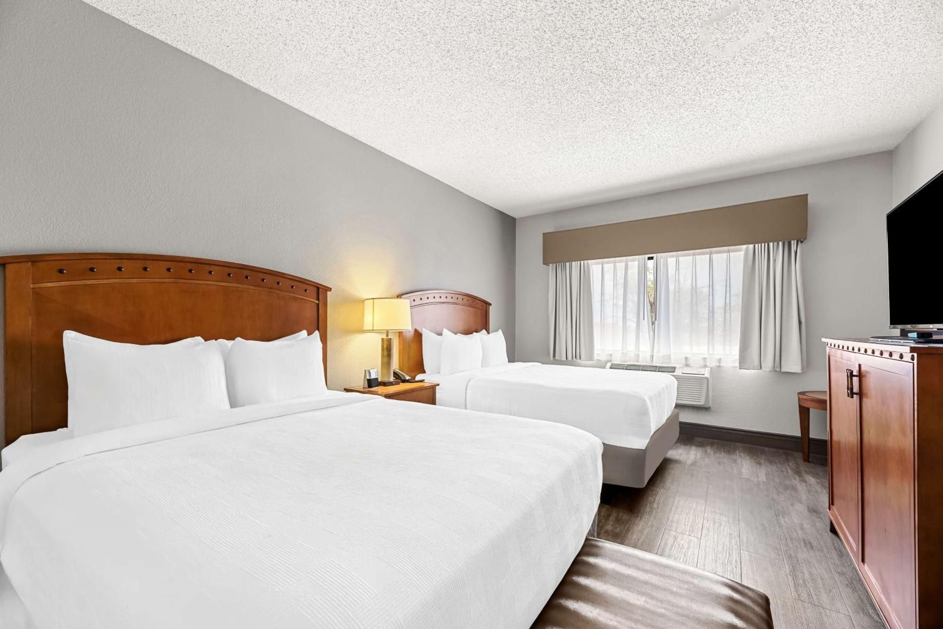 Suite - 2 Queen Beds, Nonsmoking, Family Room, Living Room, Couch