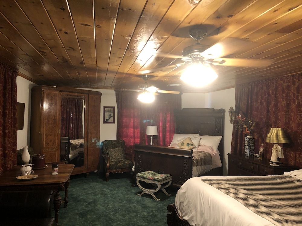 Captain's Suite