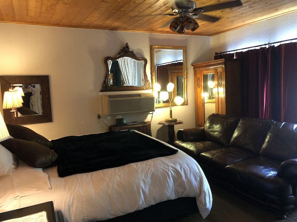 Hidden Creek Cottage #14