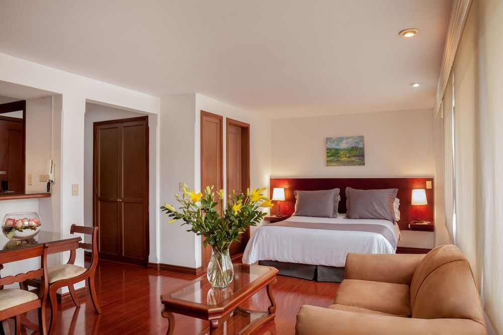 Cora 96 Street Apartments Junior Suite 2