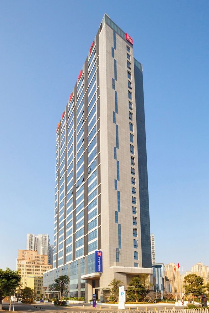undefined Hilton Garden Inn Shenzhen Bao'an 5
